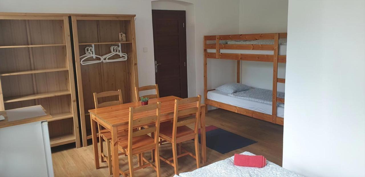Penzion A Restaurace U Baby Subrovy Hotel Kokorin Eksteriør billede